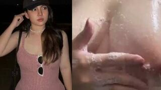 Clip Sex Nguyễn Thu Liên Chuppy Show Vú Đẹp Nhìn Bao Nứng