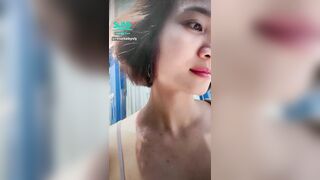 Rosababy Vip vạch vú nhờ chụp ảnh nơi công cộng 😊😊😘