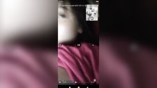đang call sex cho anh xem thì mẹ vào bảo m đang lm cái gì đấy