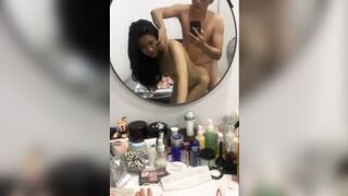 Gương kia ngươi ở trên tường, Thế gian ai địt được dường như ta