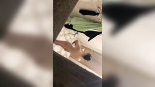 Đâu phải ai cx bt sống gần kí túc xá nữ sướng thế full 21 video quay lén