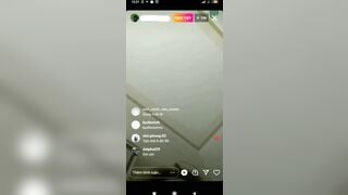 Em Lê Thị Huyền Diệu livetream móc lồn chảy nước với bạn trai trên Instagram P1