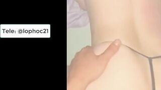 Địt trần con bạn thân vú căng như quả bưởi khẩu dâm sướng vl ra