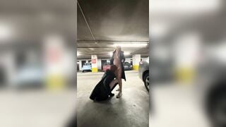 2 cô bạn thân teen nữa ngoài show lồn bú lồn nhau nơi công cộng