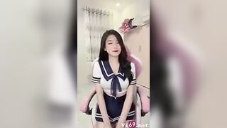 M cạo lông lồn cho t, t xem tiktok ai ngờ djt nhau luôn Miu Lê lộ clip
