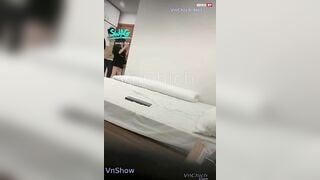 Clip sex Tàu khựa qua việt nam chơi gái còn livestream trên SWAG live - Phần 4 2