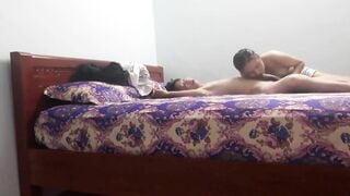 Vắt cực khô, địt nhau 5 hiệp ngất xỉu mà con vợ vẫn leo lên nhún cho bằng được