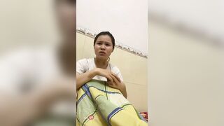 Đắng lòng, Khóc lóc vì đi họp lớp e gái bị hấp diêm tập thể khi đây