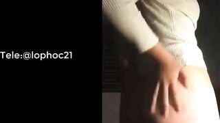 E HS LOP8 ngủ vs mẹ nửa đêm lén móc lồn gửi người yêu xong djt nhau