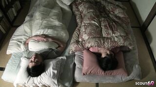 Loạn luân gia đình: Anh trai địt nhau với em gái khi ngủ chung với nhau không che