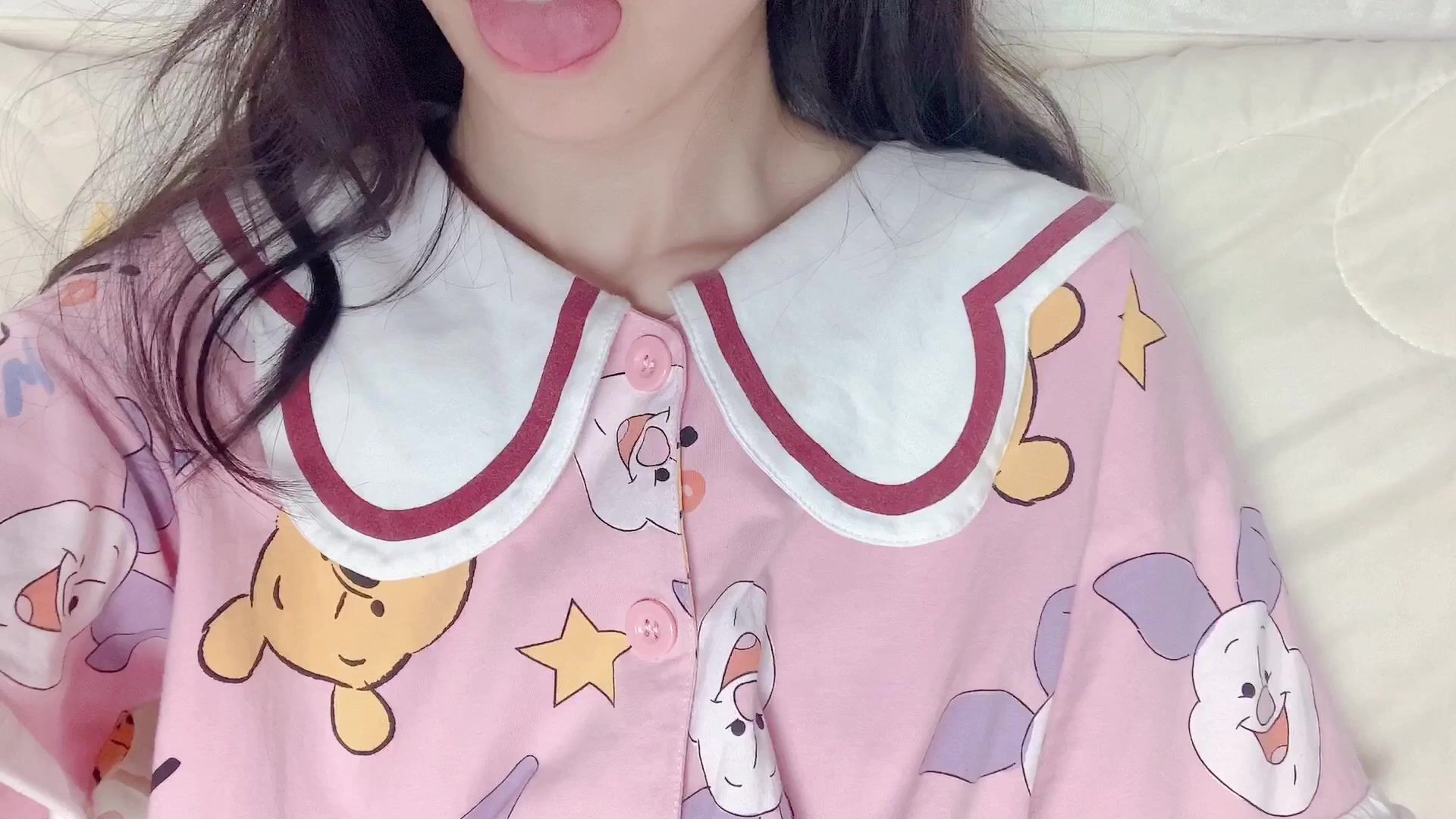 Nữ sinh tự sướng 009