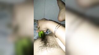 Vừa Thủ Dâm Trong Nhà Tắm Vừa Nói Chuyện Với Người Nhà Phần 1