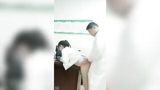 Shokc, Y tá Trưởng Với Bác Sĩ Bú Cu Djt Nhau Trong WC sướng vl