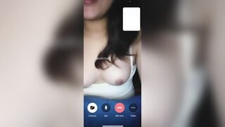 Sex Thuỳ Giao Tối Tối Móc Bướm Online Cho Bạn Trai Xem