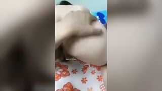 Mẹ em bảo, Phải Giữ Trinh Tiết Khi lấy Chồng nên, Chỉ Dám Nghịch lồn ko djt