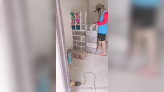 Chủ nhà dâm gạ địt anh thợ xây may mắn chị chủ vú to lồn múp dâm đãng nứng lồn
