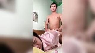 Vợ chồng địt nhau bú mút tê cặc doggy tê lồn siêu dâm bắn tinh đầy lồn