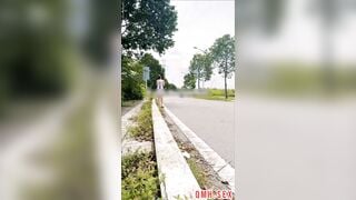 Sáng sớm e Gái Xinh ka6 pUblic Show vú lồn trước mặt người đi đường Gạ djt