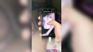 Nổi cơn ghen, Vừa Xem VIdeo Địt Nyc, Vừa Địt e Teen HS Lên Đỉnh Vì Ghen bắn nước
