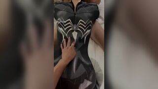Clip Sex Cosplay Người Nhện Bởi Gái Xinh Quần Lót Lọt Khe 2