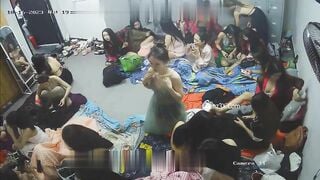 Sex Bí Mật Bên Trong Phòng Thay Đồ Tay Vịn Quán Karaoke
