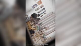 Sinh viên trường nghệ thuật cố gắng dí vào đít bạn gái, nhìn mặt bạn nữ thỏa mãn thật