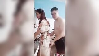 Súc vật, Tốc Váy bác gái Họ Nấu ăn Đè ra Cưỡng dâm Djt Nhau RÊN rỉ ở bếp
