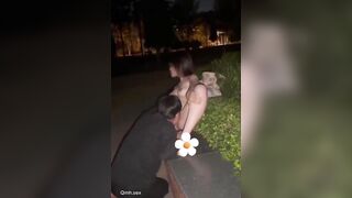 Dẫn em người yêu ra công viên bú lồn địt nhau đổi gió dâm đãng