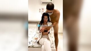 Cô giáo Phương vú bự kính cận hướng dẫn học sinh địt nhau trong nhà nghỉ