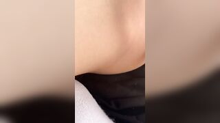 Móc lồn cho con bạn thân bú cu dâm đãng trên sân thượng trường học