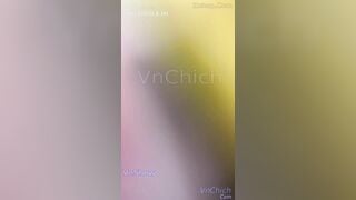 Lộ clip em sinh viên mới xa nhà ngồi há mồm chờ uống tinh massage djt nhau ko bao