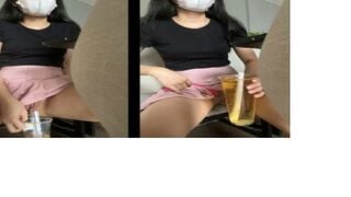 Clip Sex Mang đồ chơi vô quán trà sữa nghịch sướng quá em đái luôn
