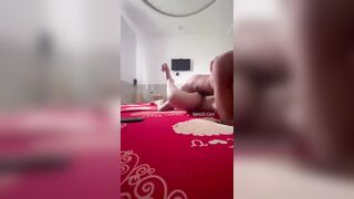 Đang ngủ thì bị thằng cháu hôn hít đút cu vào lồn có giãy dụa nhưng sướng quá nên th