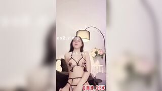 Hot Girl Playduo Mộc lộ clip show vú bím căng đét chơi kẹp vú lủng lẳng siêu nứng 6