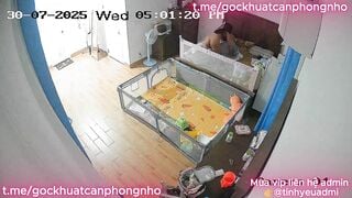 Vk ck vừa trông con ngủ cái là tranh thủ ngay con vk dâm vkl dập như máy khâu P1