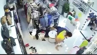 Hồi hộp như phim hành động tí nữa chị gái bị yêu râu xanh chịt