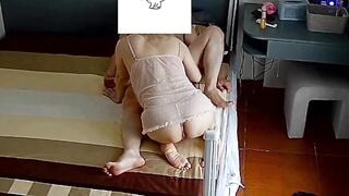Check cam, Phát Hiện vợ dâm cho bạn thân Bóp Vú Lút cán Djt Vú To lồn múp lên đỉnh p1