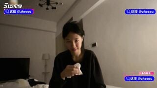 Nữa đêm gọi bé b thân xinh đẹp sang nhà bú cu còn ép em ép vú hình trái tim cho xem
