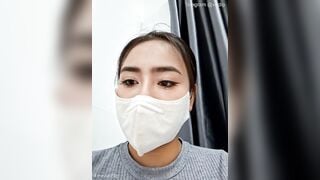 Thanh niên may mắn đc dâm nữ livetream gạ vào ks massage cho r cởi quần ra bú cu