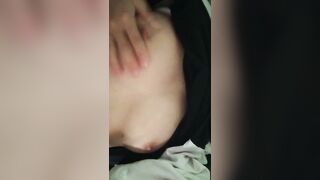E rau non miền núi cực xinh show cặp vú bự cho a xem p2