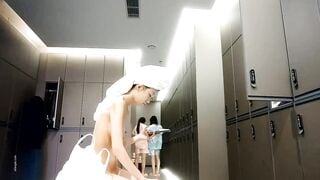 Đang xử lý... tổng hợp clip quay lén những cô gái xinh đẹp trong nhà tắm công cộng p7