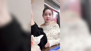 em teen nứng lồn sóc lọ cho người yêu ngay trong quán KFC