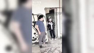E hs ngây thơ đi ngang qua nhà hoang bị 2 tên biến thái đè ra híp dăm bắn ngập lồn