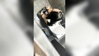 seri đặt cam quay lén nhà vệ sinh nữ em nào đít cũng to lồn múp - phần 47