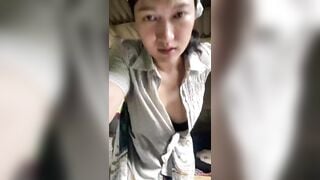 Sang nhà chị họ chơi nứng cặc đòi đụ, chị họ cũng nứng lồn thế cho mày đụ luôn.