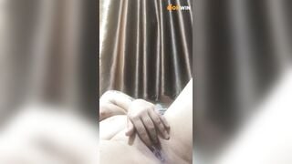 Đĩ chubby của a cosplay hầu gái vú bự dâm đãng ngồi coi phim sex móc lồn cho a xem p3
