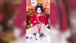 Chỗ người ta tạo chỗ chụp ảnh tết mà bả lại ở chuồng quay video 2