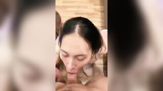 Em Thu Hiền bò như chó để được bú cặc anh ny