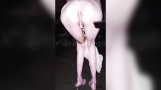 Cái lồn hôi tanh này cứ thế mà phơi bày trên đường phố, mấy ông bố đi ngang có muốn t