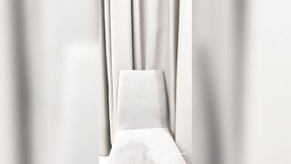 Một mỹ nhân tuyệt đẹp với bộ ngực đồ sộ, đầy đặn và gợi cảm! Làn da trắng ngần cùng